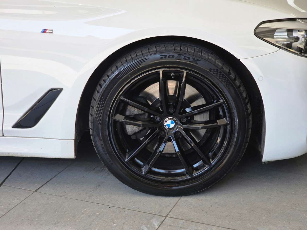 2019 BMW 5 SERIES 2019 BMW 5 SERIES