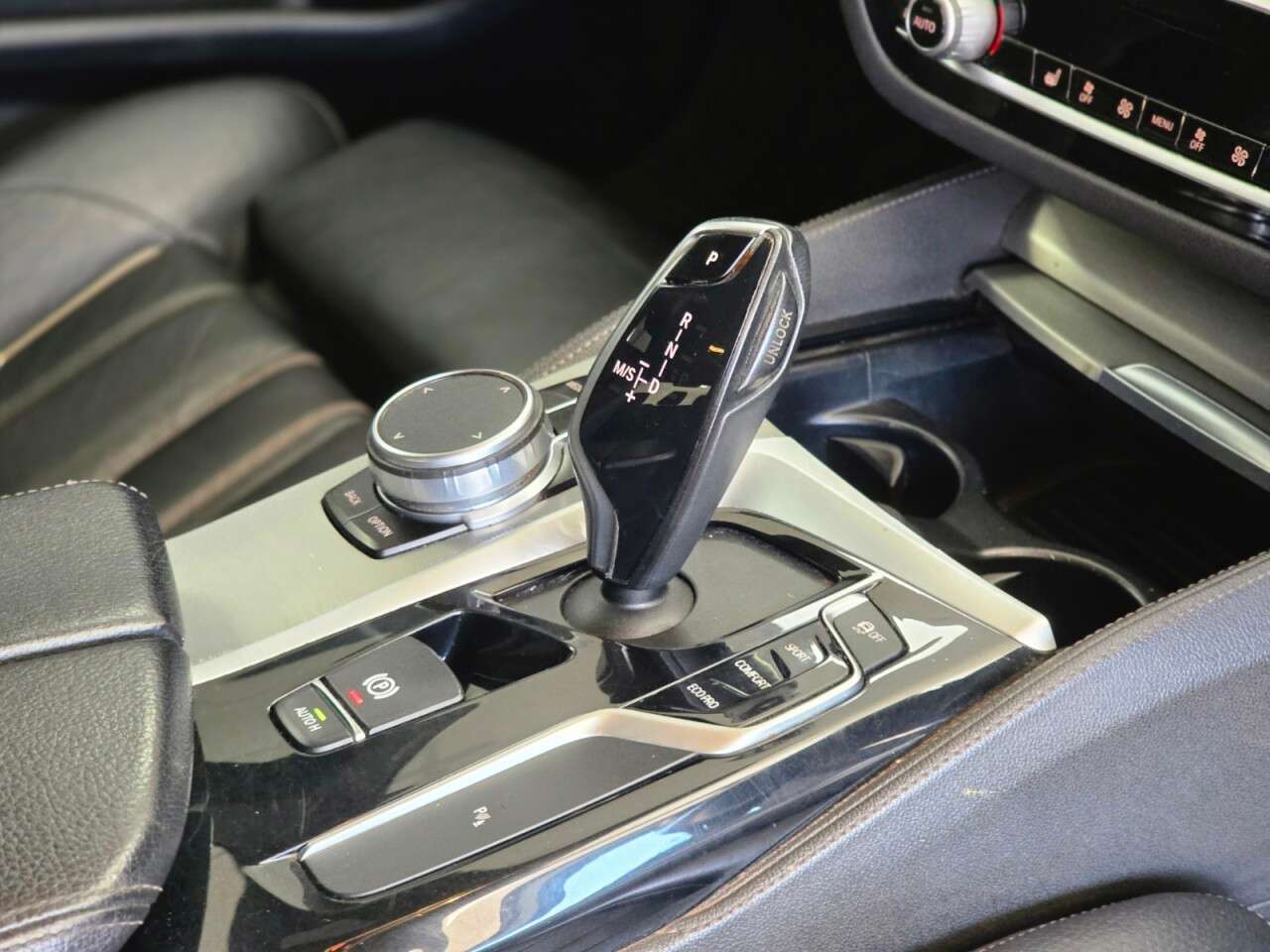 2019 BMW 5 SERIES 2019 BMW 5 SERIES