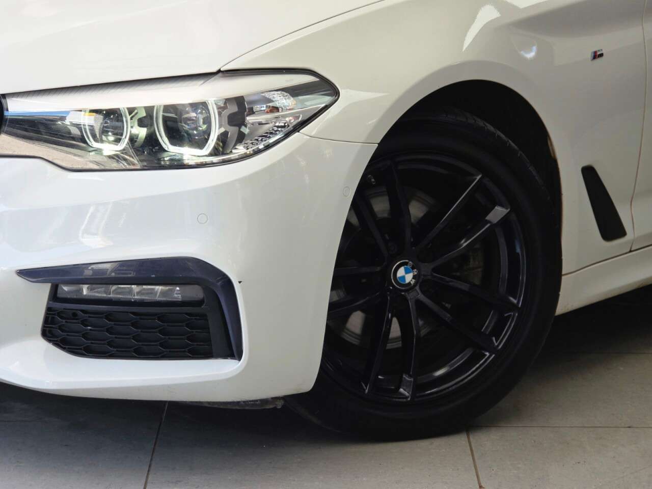 2019 BMW 5 SERIES 2019 BMW 5 SERIES