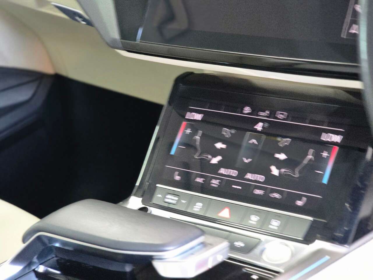 2020 AUDI E-TRON 2020 AUDI E-TRON
