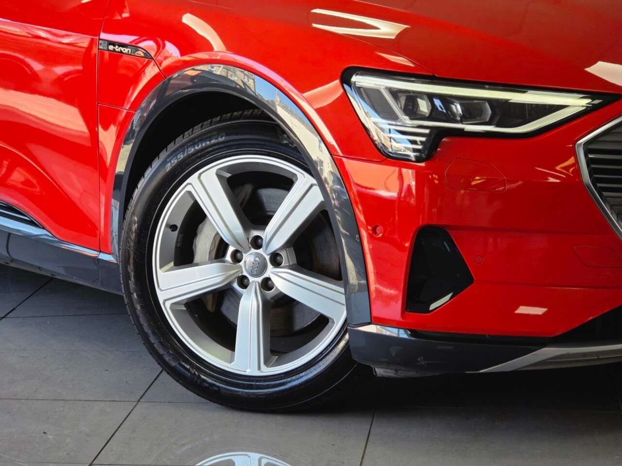 2020 AUDI E-TRON 2020 AUDI E-TRON
