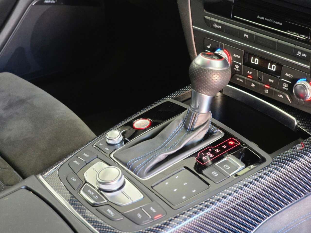 2017 AUDI RS6 AVANT 2017 AUDI RS6 AVANT