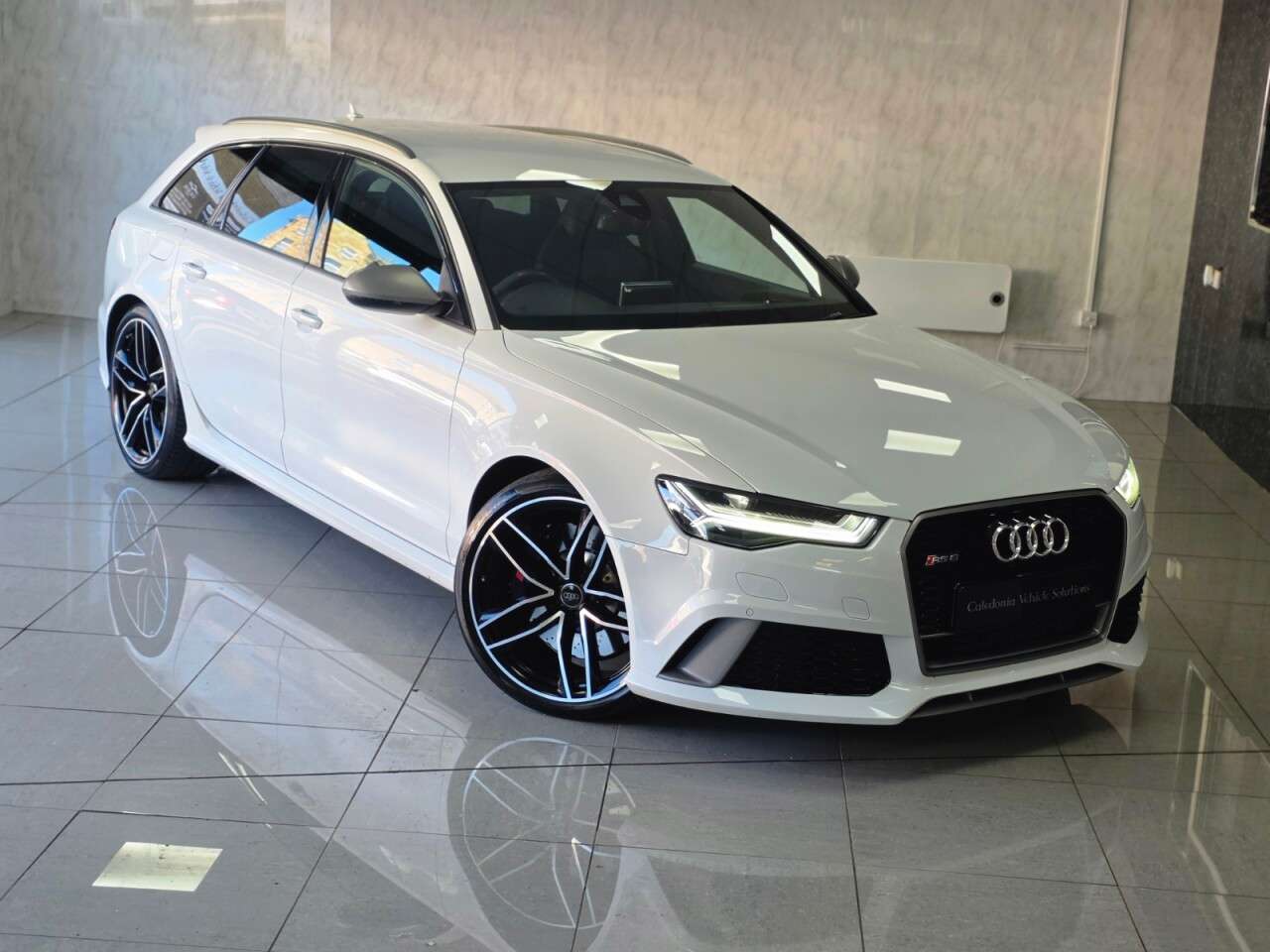 2017 AUDI RS6 AVANT 2017 AUDI RS6 AVANT