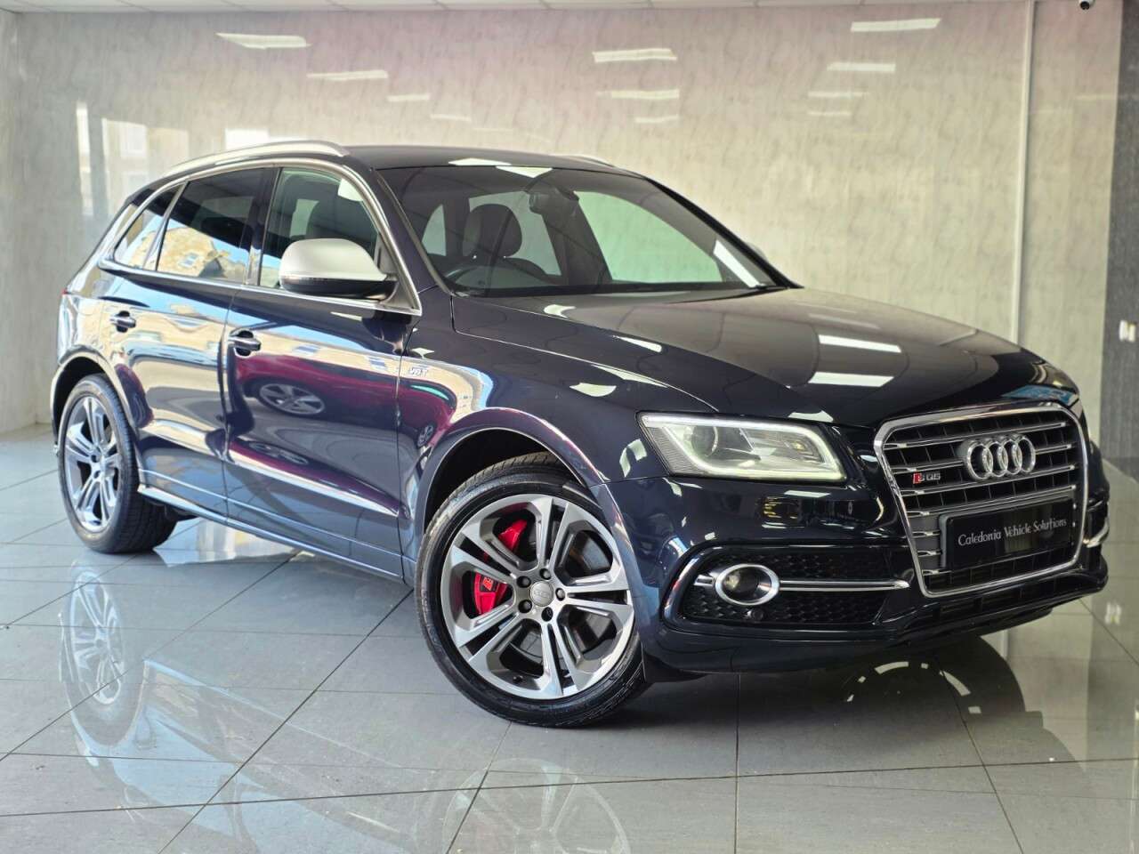 A 2014 AUDI SQ5 3.0 BiTDI V6 SUV 5dr Diesel Tiptronic quattro Euro 5 (s/s) (313 ps) A 2014 AUDI SQ5 3.0 BiTDI V6 SUV 5dr Diesel Tiptronic quattro Euro 5 (s/s) (313 ps)