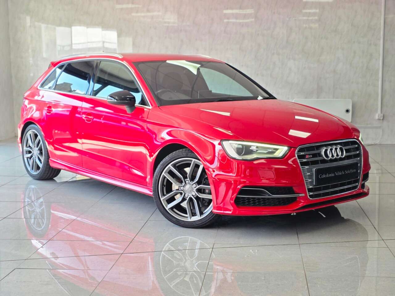 A 2015 AUDI S3 2.0 TFSI Sportback 5dr Petrol Manual quattro Euro 6 (s/s) (300 ps) A 2015 AUDI S3 2.0 TFSI Sportback 5dr Petrol Manual quattro Euro 6 (s/s) (300 ps)