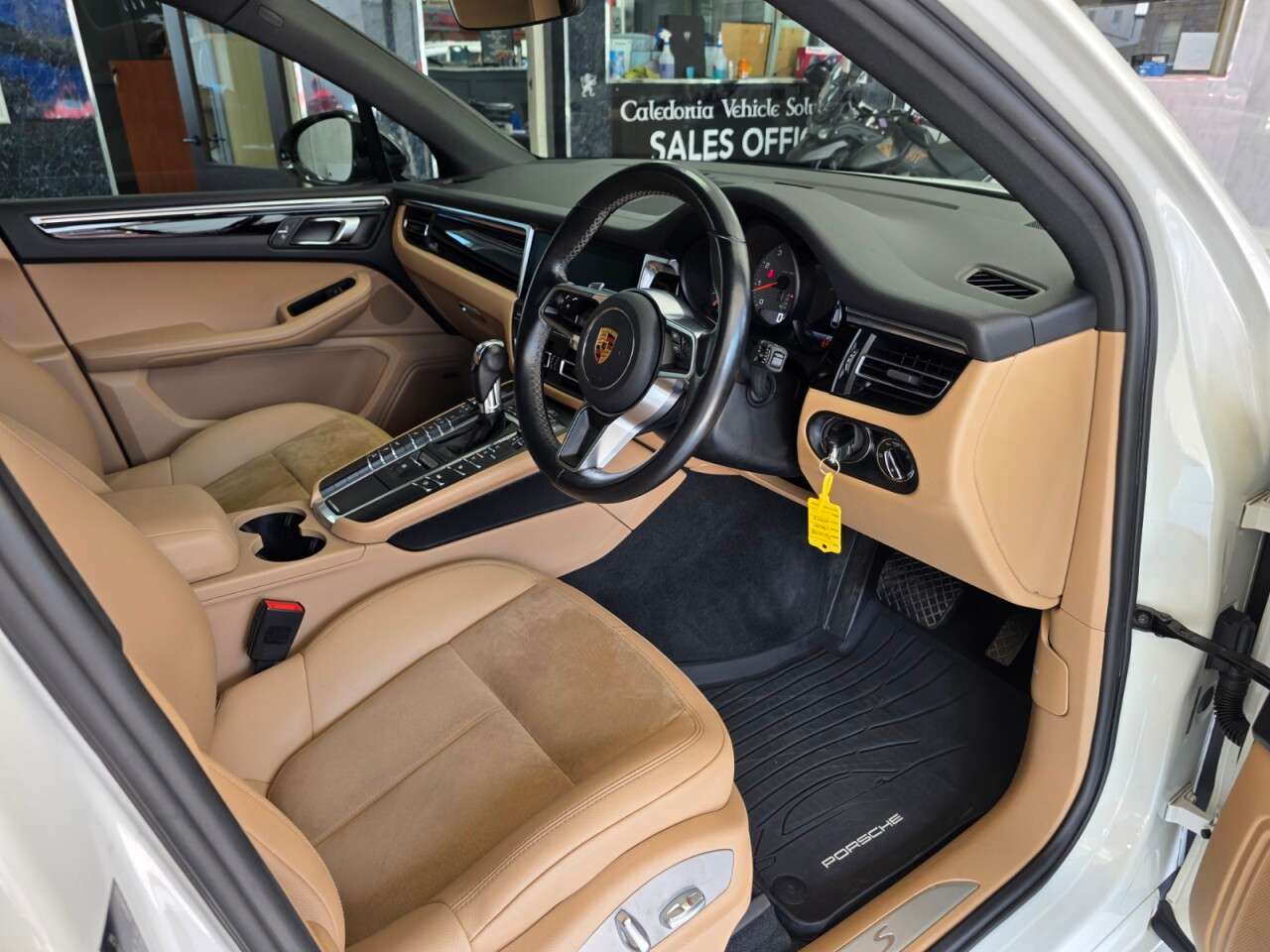 2020 PORSCHE MACAN 2020 PORSCHE MACAN
