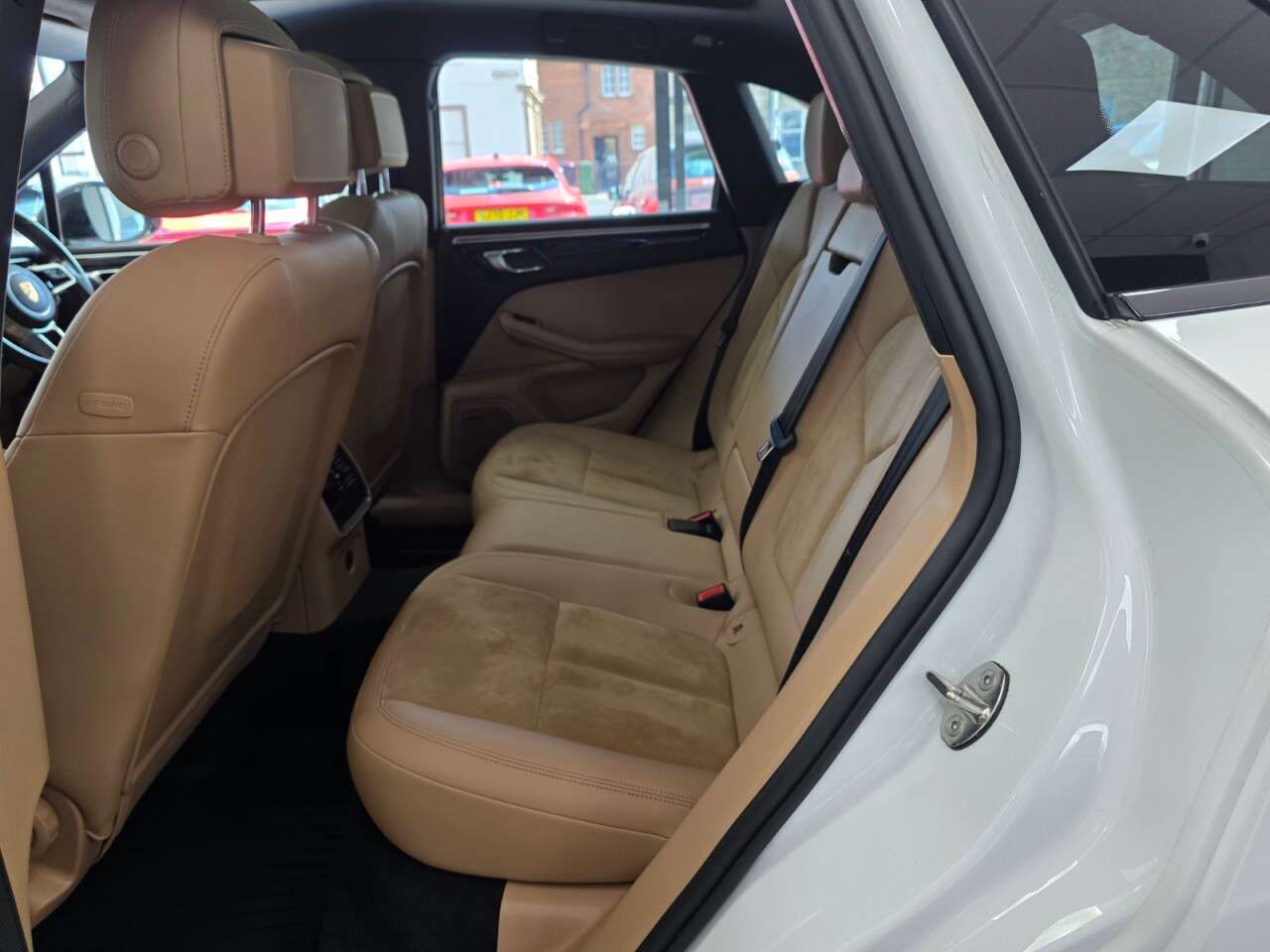 2020 PORSCHE MACAN 2020 PORSCHE MACAN