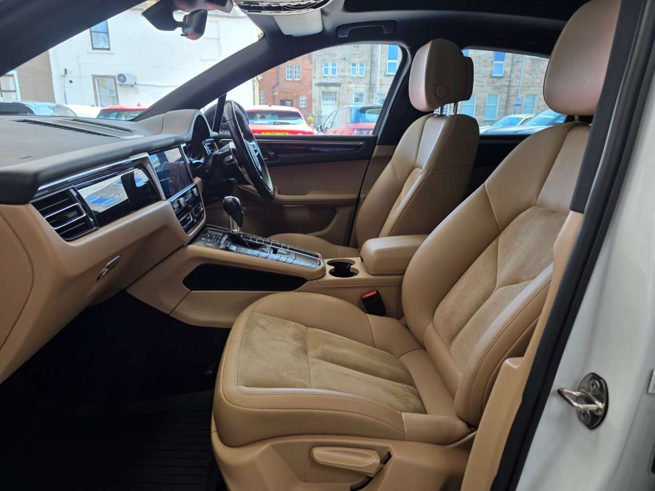 2020 PORSCHE MACAN 2020 PORSCHE MACAN