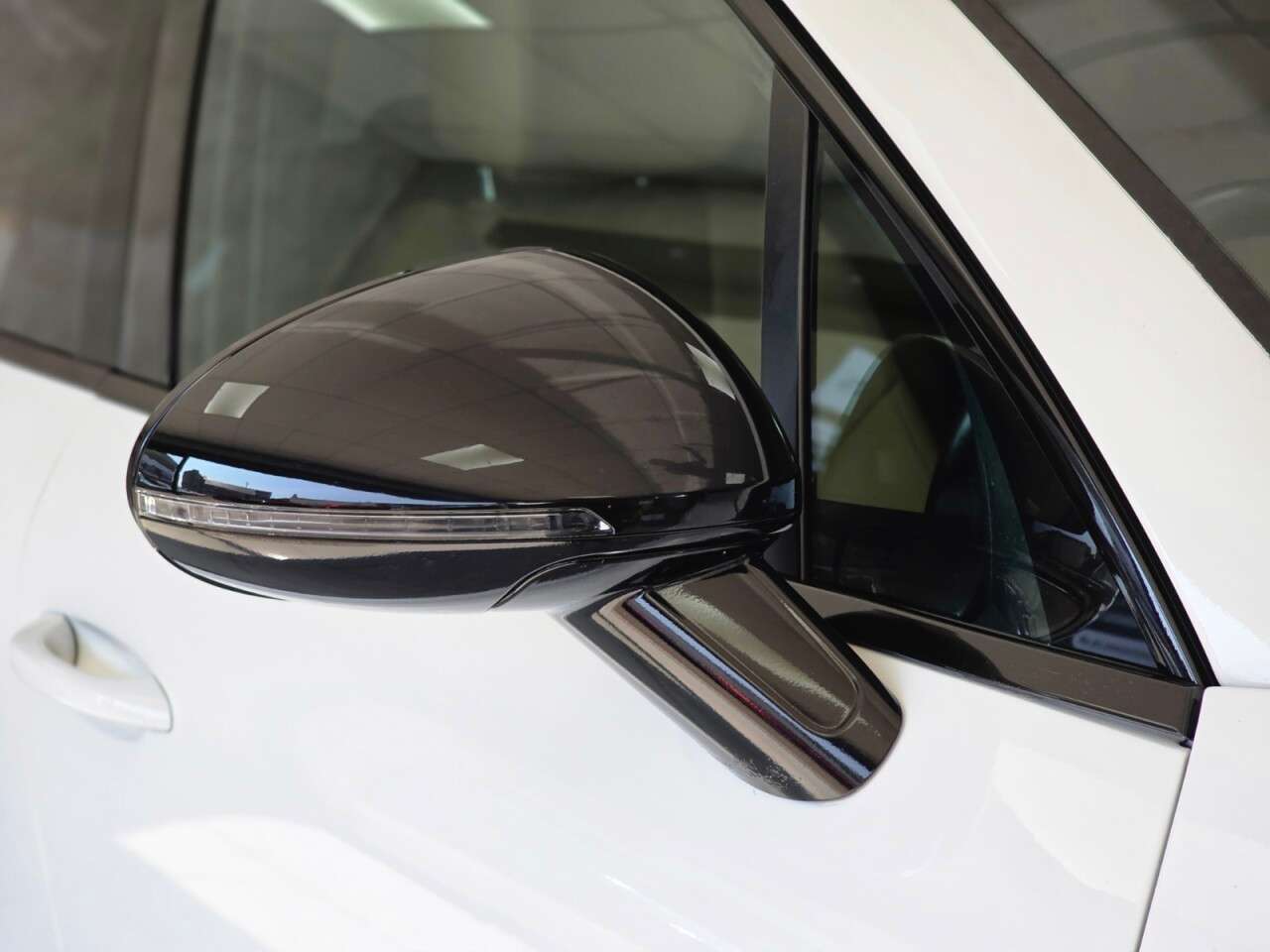 2020 PORSCHE MACAN 2020 PORSCHE MACAN