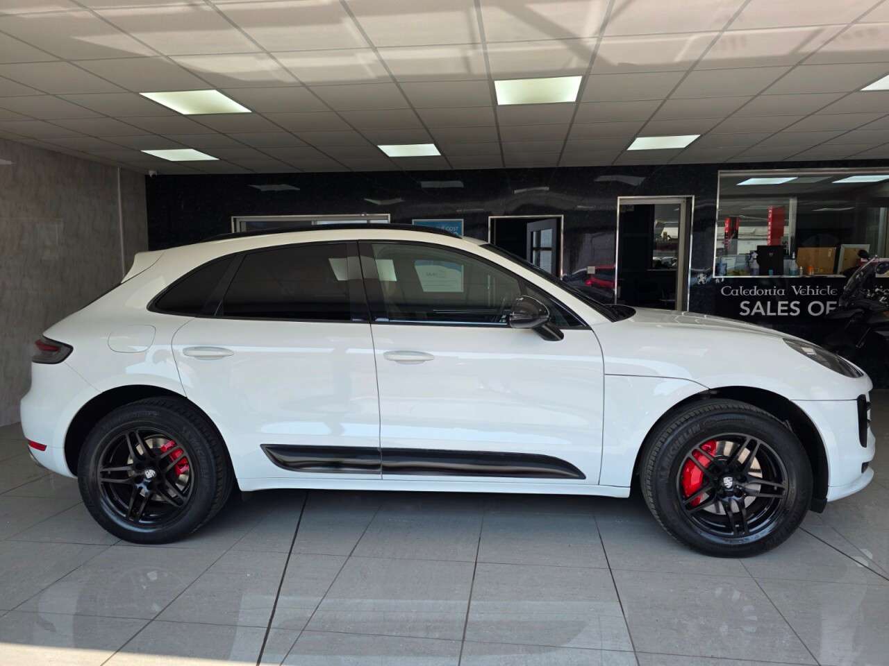 2020 PORSCHE MACAN 2020 PORSCHE MACAN
