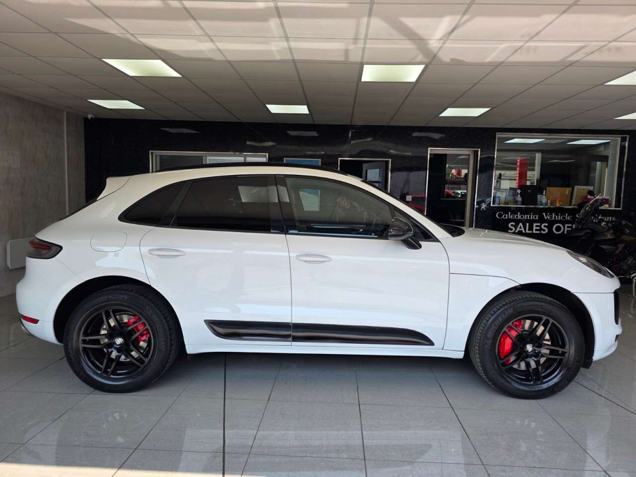 2020 PORSCHE MACAN 2020 PORSCHE MACAN