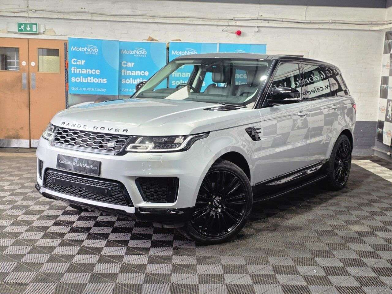 A 2020 LAND ROVER RANGE ROVER SPORT 3.0 SD V6 HSE SUV 5dr Diesel Auto 4WD Euro 6 (s/s) (306 ps) PAN ROOF, ALSTO A 2020 LAND ROVER RANGE ROVER SPORT 3.0 SD V6 HSE SUV 5dr Diesel Auto 4WD Euro 6 (s/s) (306 ps) PAN ROOF, ALSTO