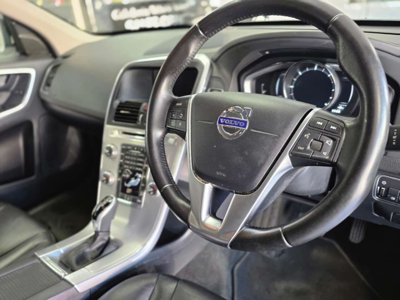 2017 VOLVO XC60 2017 VOLVO XC60