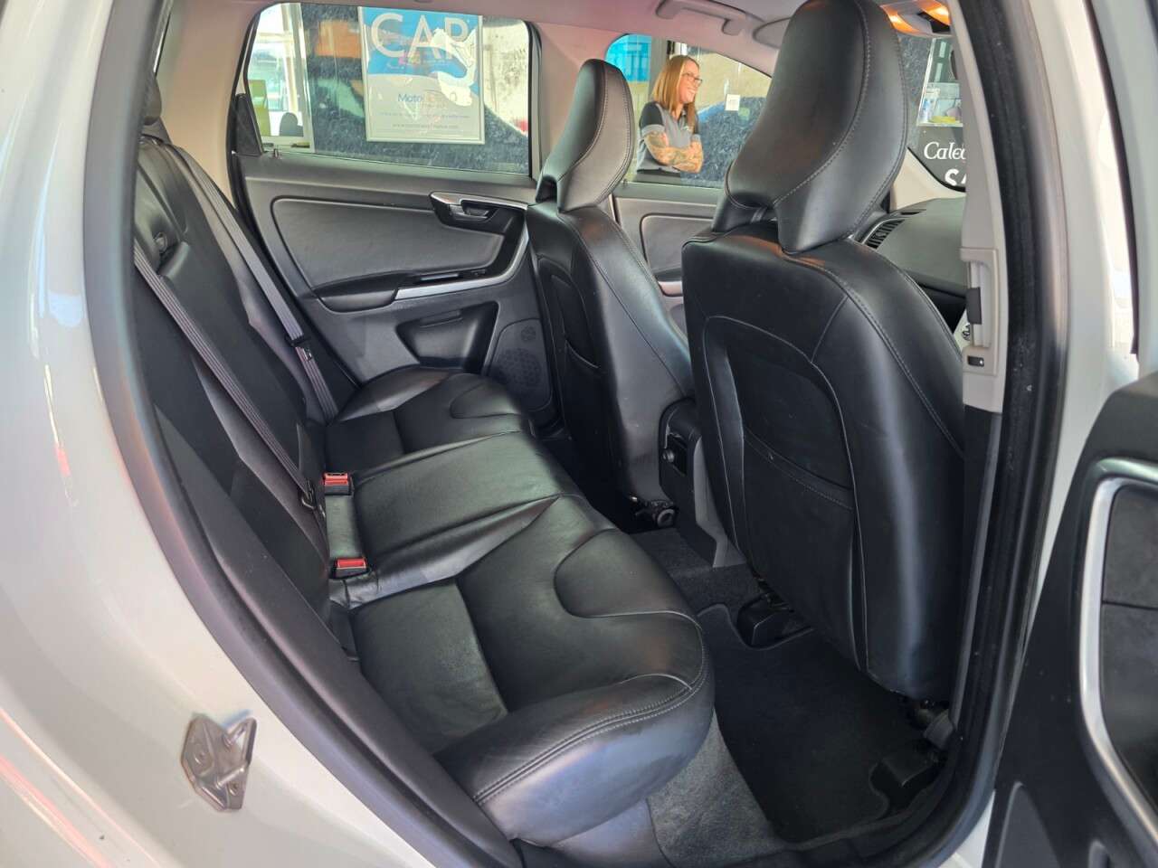 2017 VOLVO XC60 2017 VOLVO XC60