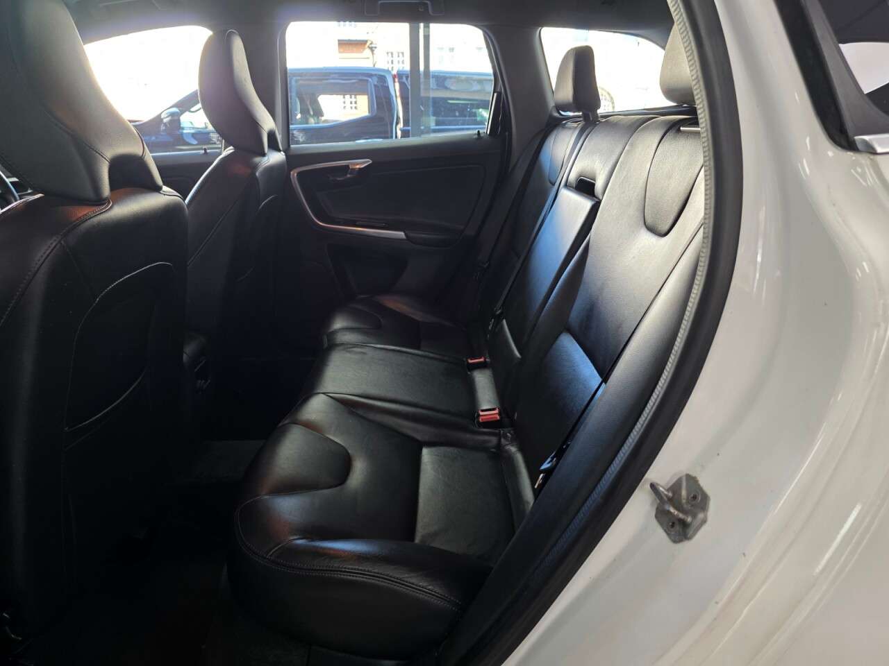 2017 VOLVO XC60 2017 VOLVO XC60