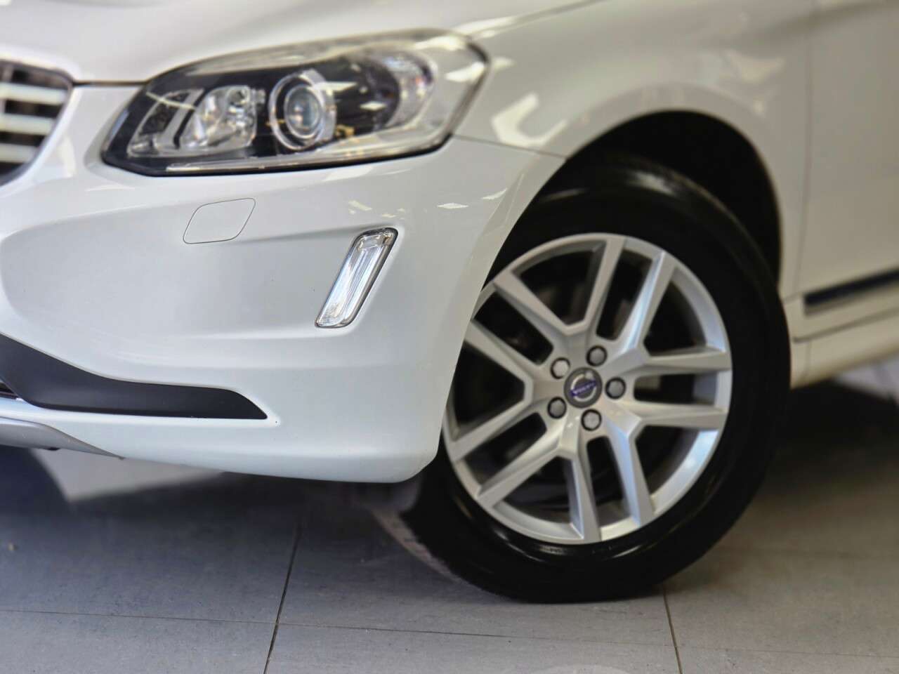 2017 VOLVO XC60 2017 VOLVO XC60