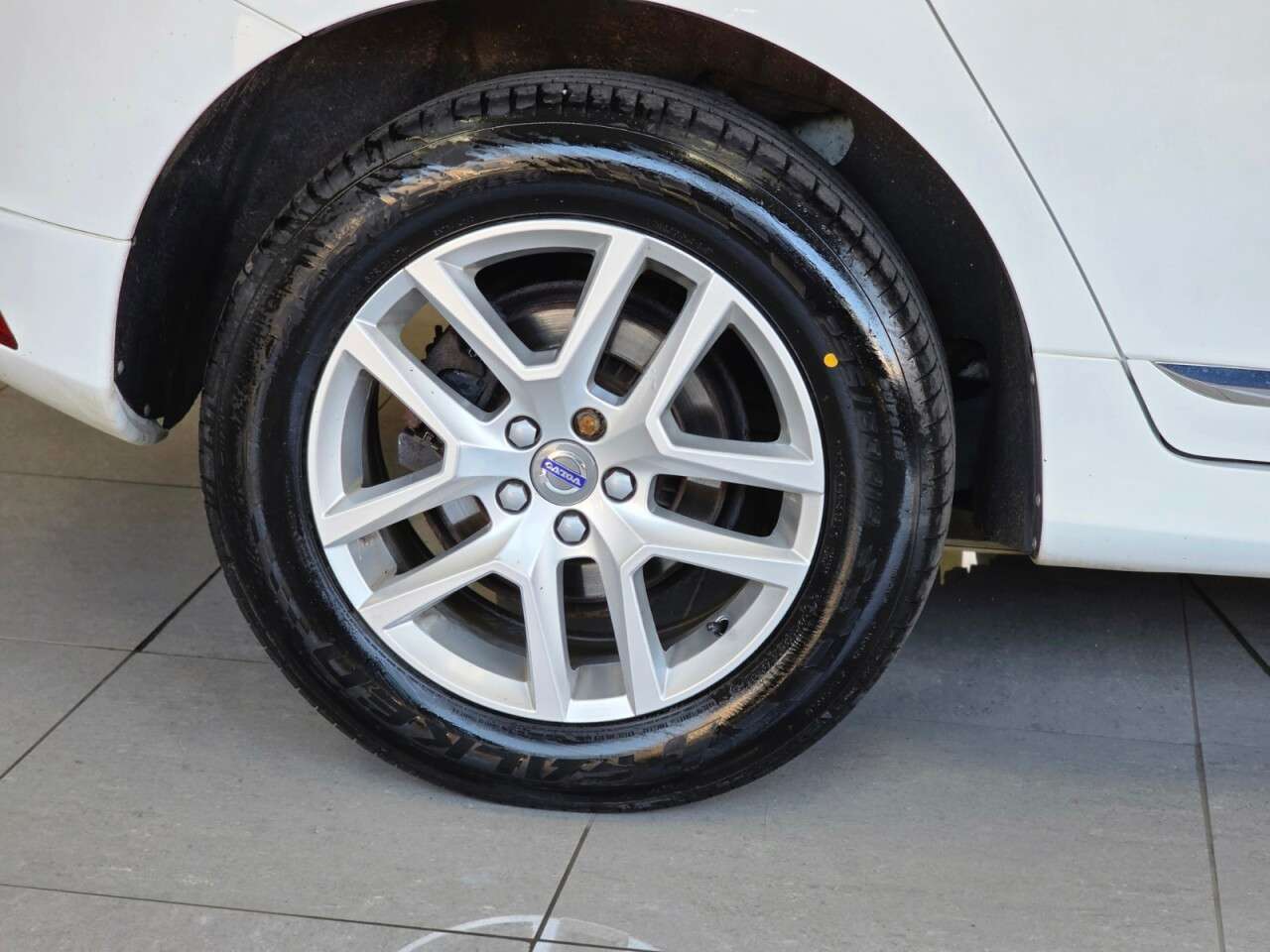 2017 VOLVO XC60 2017 VOLVO XC60
