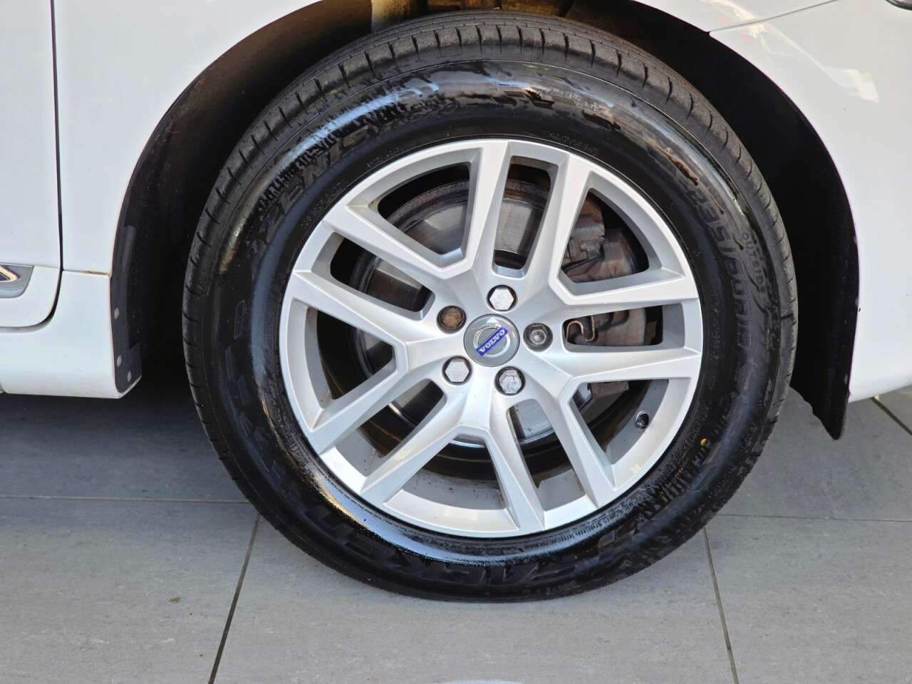 2017 VOLVO XC60 2017 VOLVO XC60