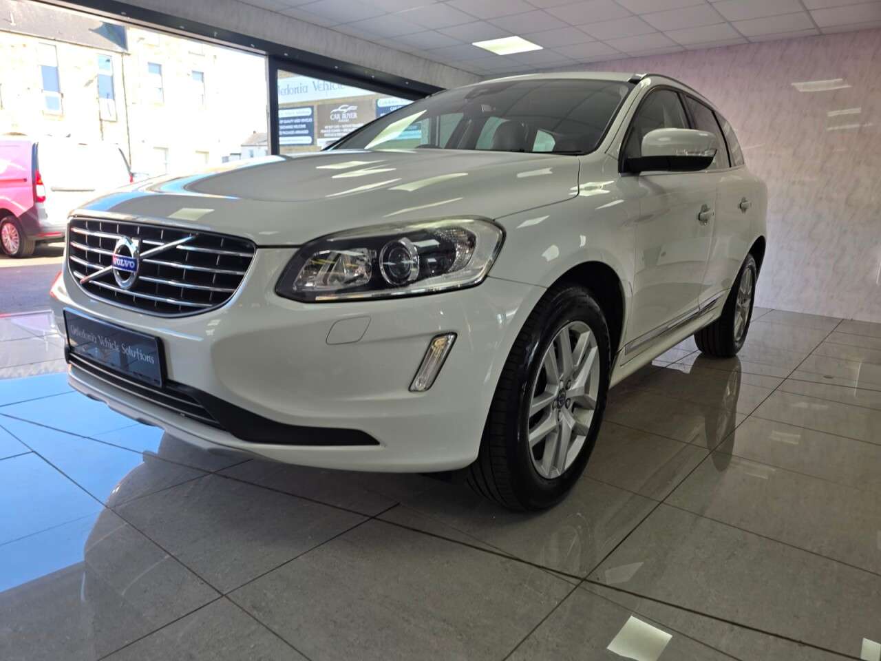 2017 VOLVO XC60 2017 VOLVO XC60