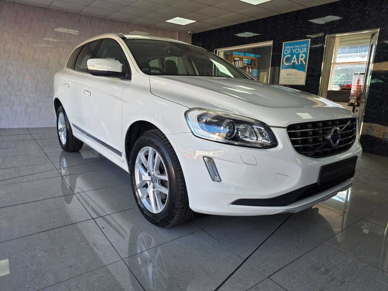 2017 VOLVO XC60 2017 VOLVO XC60