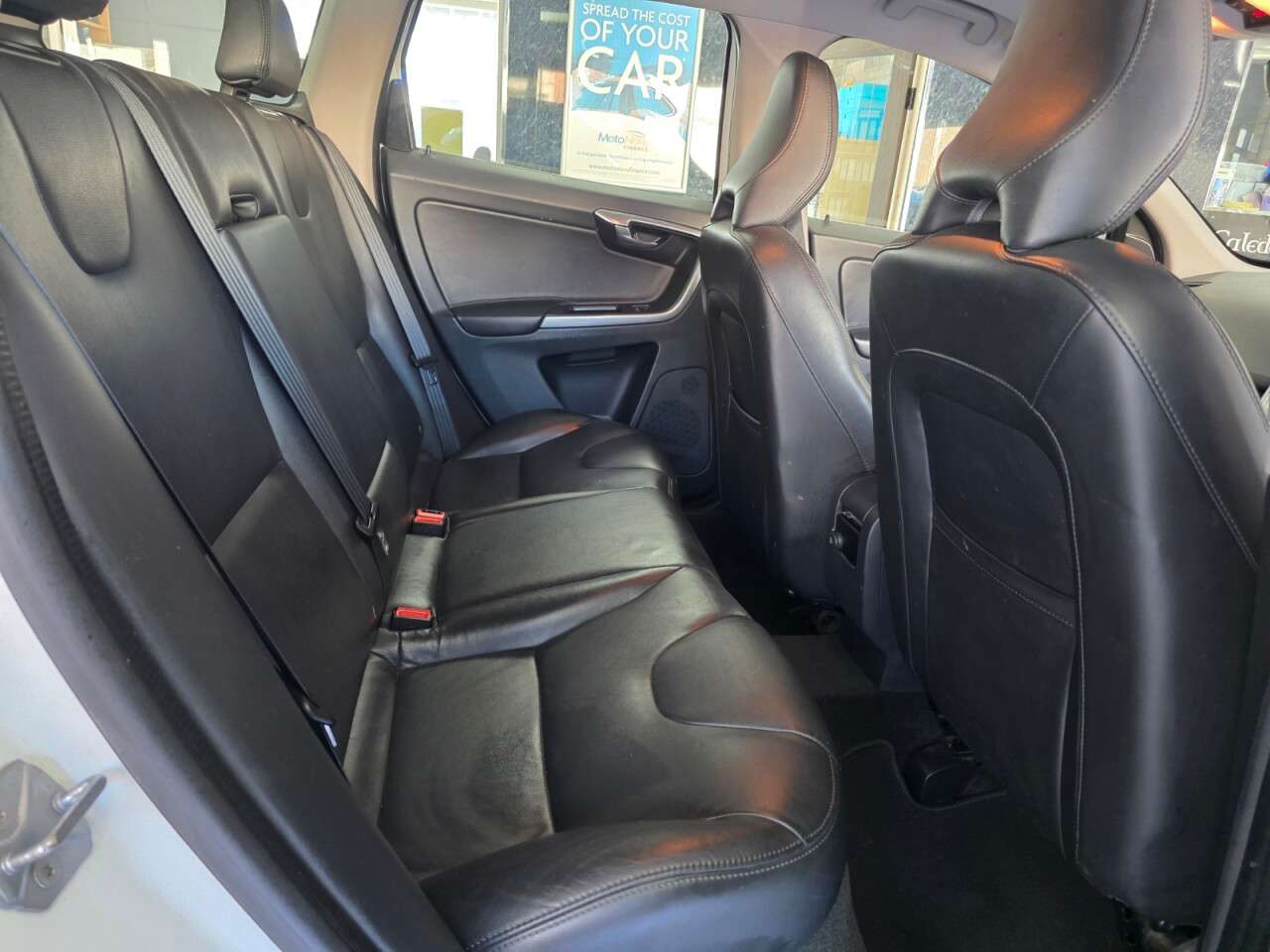 2017 VOLVO XC60 2017 VOLVO XC60