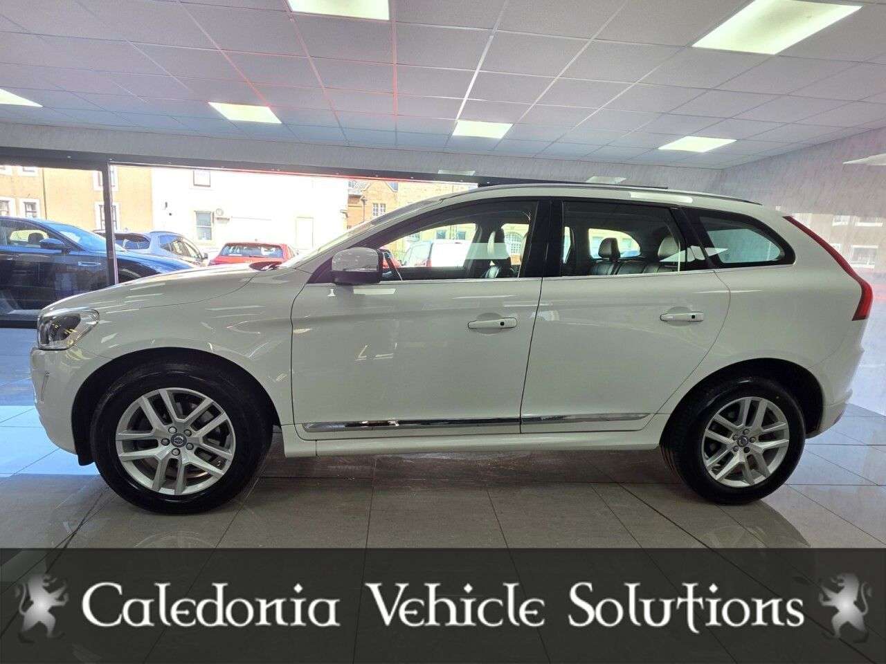 2017 VOLVO XC60 2017 VOLVO XC60