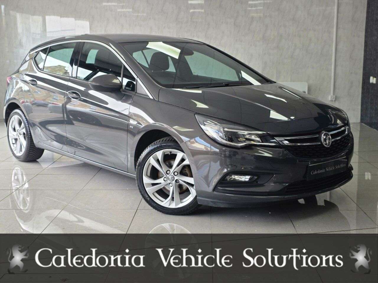A 2017 VAUXHALL ASTRA 1.4i Turbo SRi Nav Hatchback 5dr Petrol Manual Euro 6 (150 ps) A 2017 VAUXHALL ASTRA 1.4i Turbo SRi Nav Hatchback 5dr Petrol Manual Euro 6 (150 ps)