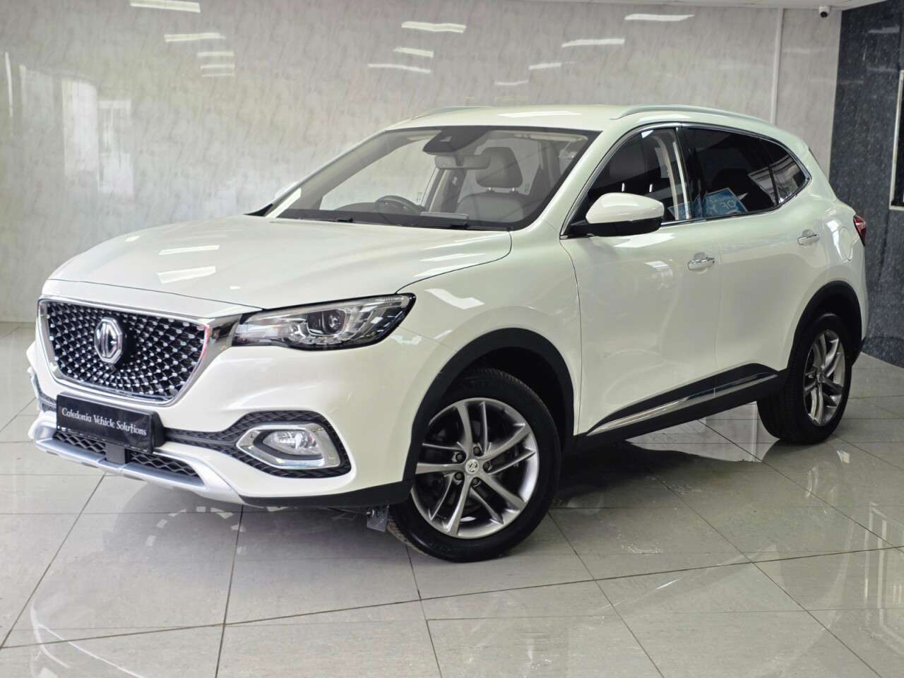 A 2022 MG MG HS 1.5 T-GDI Excite SUV 5dr Petrol Manual Euro 6 (s/s) (162 ps) A 2022 MG MG HS 1.5 T-GDI Excite SUV 5dr Petrol Manual Euro 6 (s/s) (162 ps)