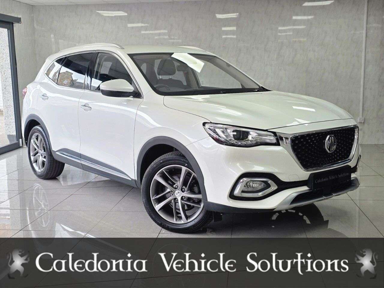 A 2022 MG MG HS 1.5 T-GDI Excite SUV 5dr Petrol Manual Euro 6 (s/s) (162 ps) A 2022 MG MG HS 1.5 T-GDI Excite SUV 5dr Petrol Manual Euro 6 (s/s) (162 ps)