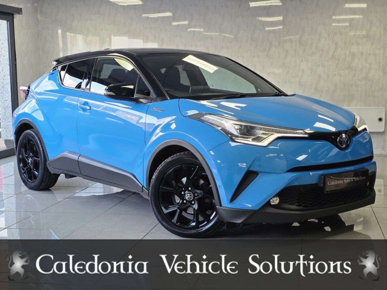 A 2019 TOYOTA C-HR 1.8 VVT-h Dynamic SUV 5dr Petrol Hybrid CVT Euro 6 (s/s) (122 ps) A 2019 TOYOTA C-HR 1.8 VVT-h Dynamic SUV 5dr Petrol Hybrid CVT Euro 6 (s/s) (122 ps)