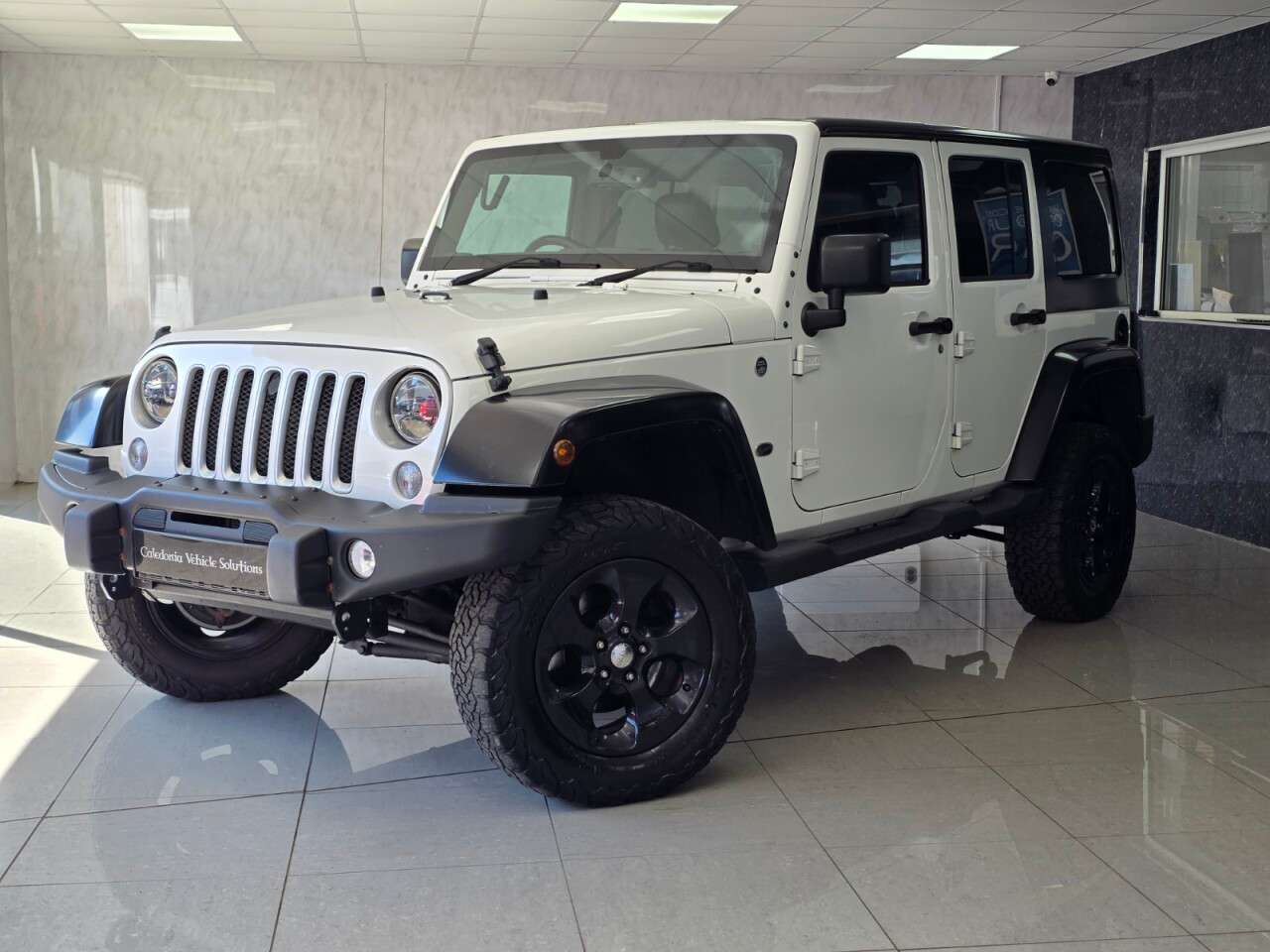 A 2016 JEEP WRANGLER 2.8 CRD Overland SUV 4dr Diesel Auto 4WD Euro 6 (197 bhp) A 2016 JEEP WRANGLER 2.8 CRD Overland SUV 4dr Diesel Auto 4WD Euro 6 (197 bhp)