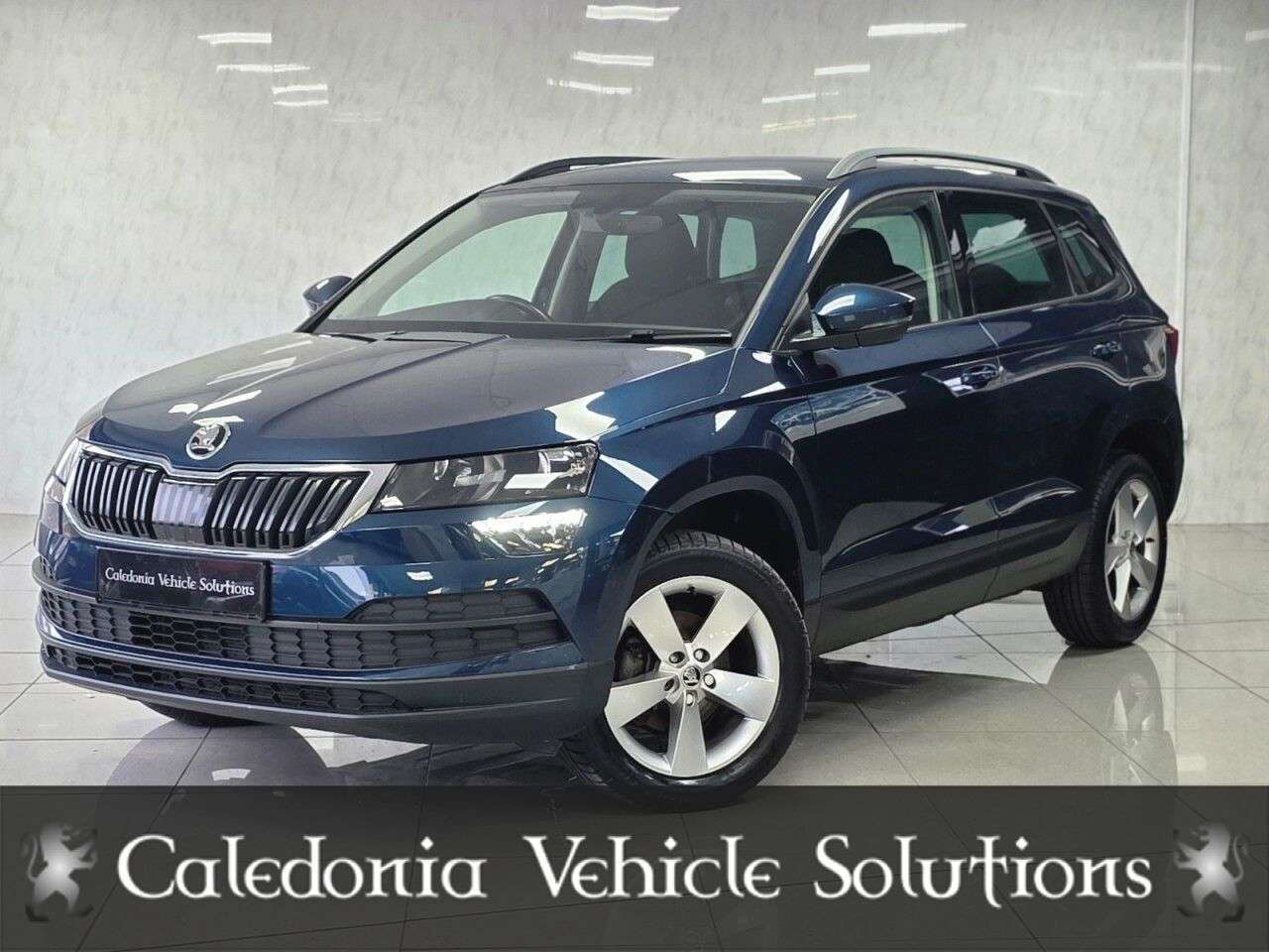 A 2019 SKODA KAROQ 1.0 TSI GPF SE SUV 5dr Petrol Manual Euro 6 (s/s) (115 ps) A 2019 SKODA KAROQ 1.0 TSI GPF SE SUV 5dr Petrol Manual Euro 6 (s/s) (115 ps)
