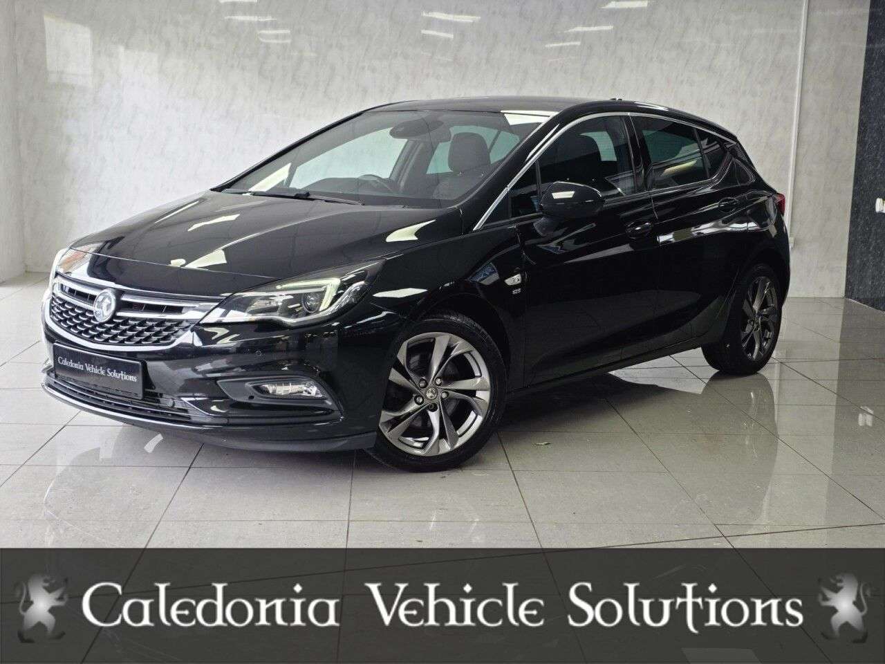 A 2016 VAUXHALL ASTRA 1.6 CDTi BlueInjection SRi Nav Hatchback 5dr Diesel Manual Euro 6 (s/s) (13 A 2016 VAUXHALL ASTRA 1.6 CDTi BlueInjection SRi Nav Hatchback 5dr Diesel Manual Euro 6 (s/s) (13