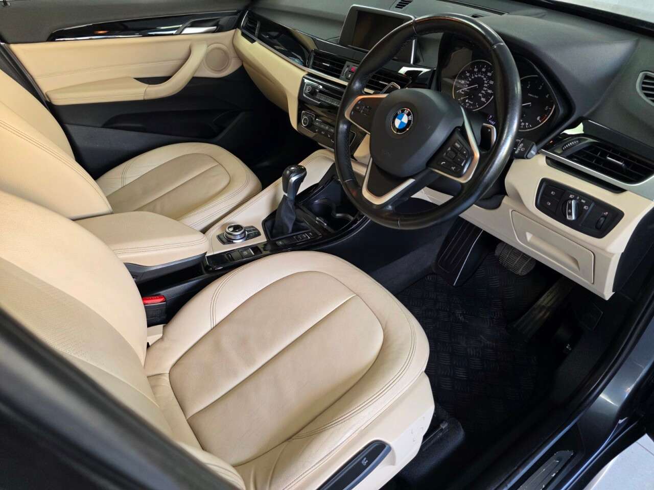 2016 BMW X1 2016 BMW X1