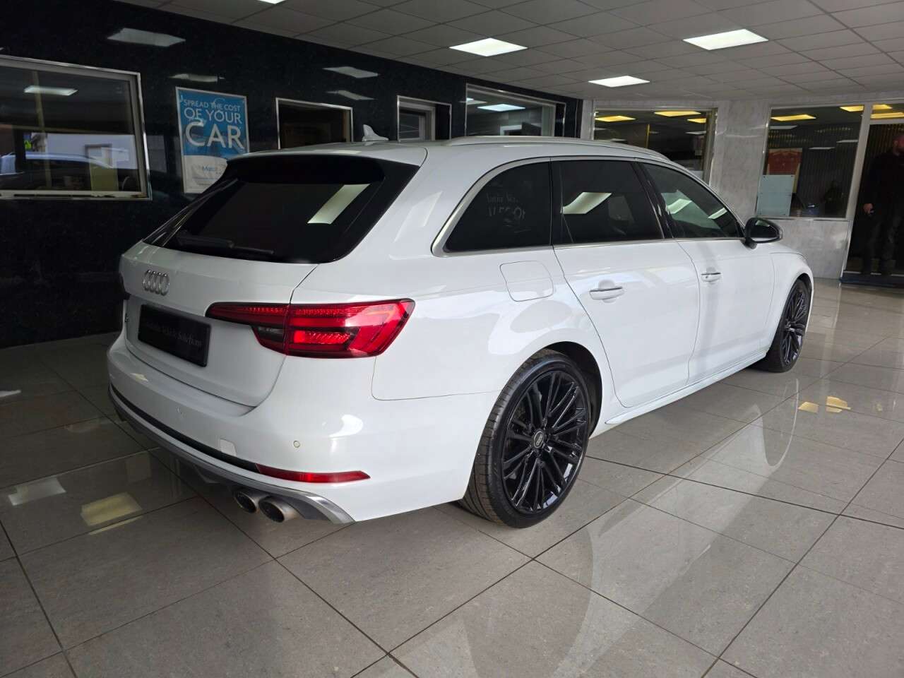 2017 AUDI A4 2017 AUDI A4