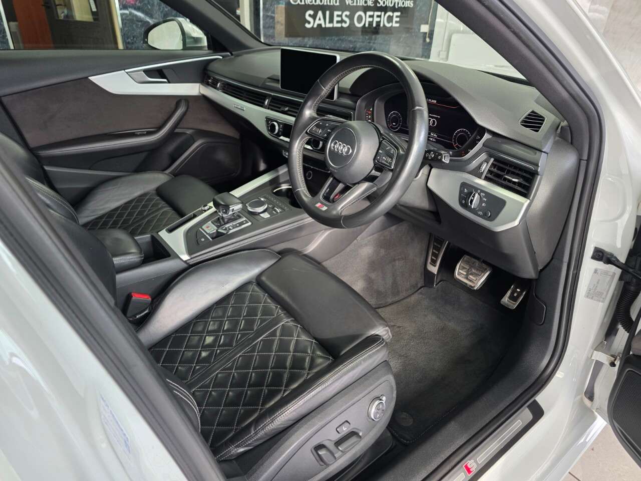2017 AUDI A4 2017 AUDI A4