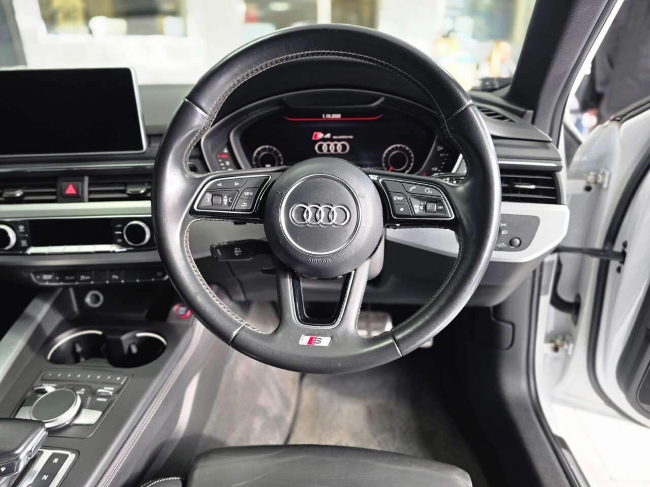 2017 AUDI A4 2017 AUDI A4