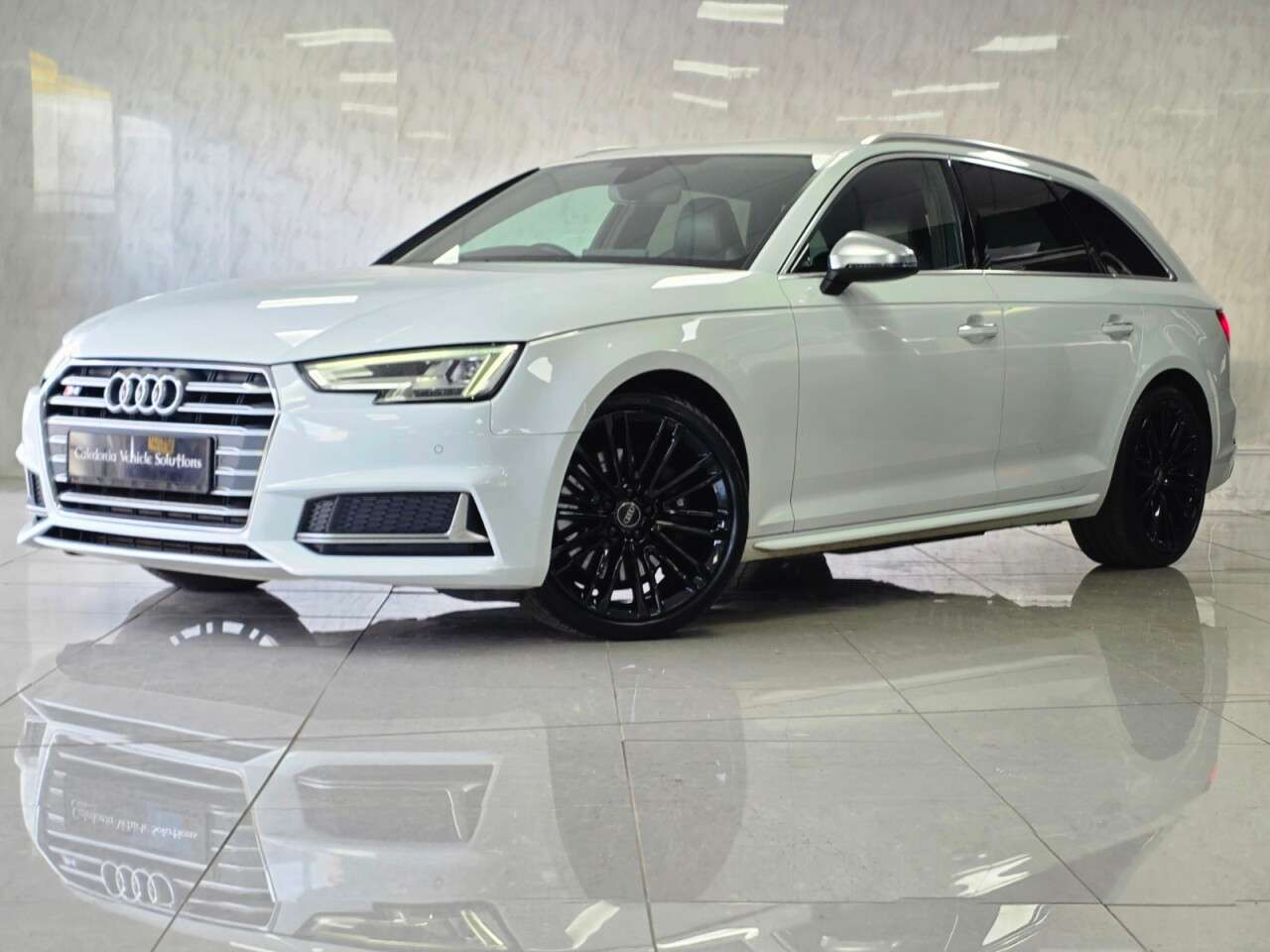 2017 AUDI A4 2017 AUDI A4