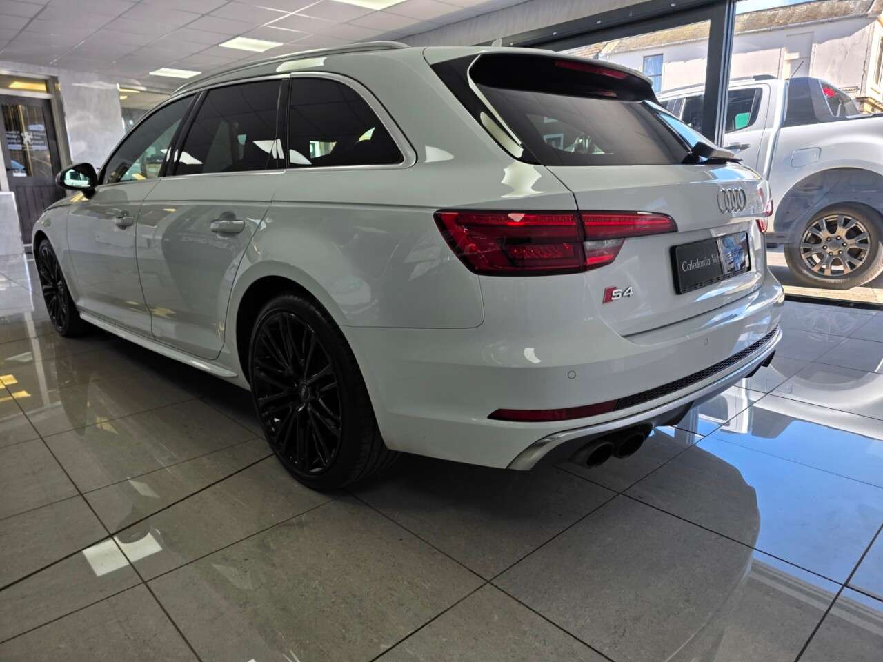 2017 AUDI A4 2017 AUDI A4