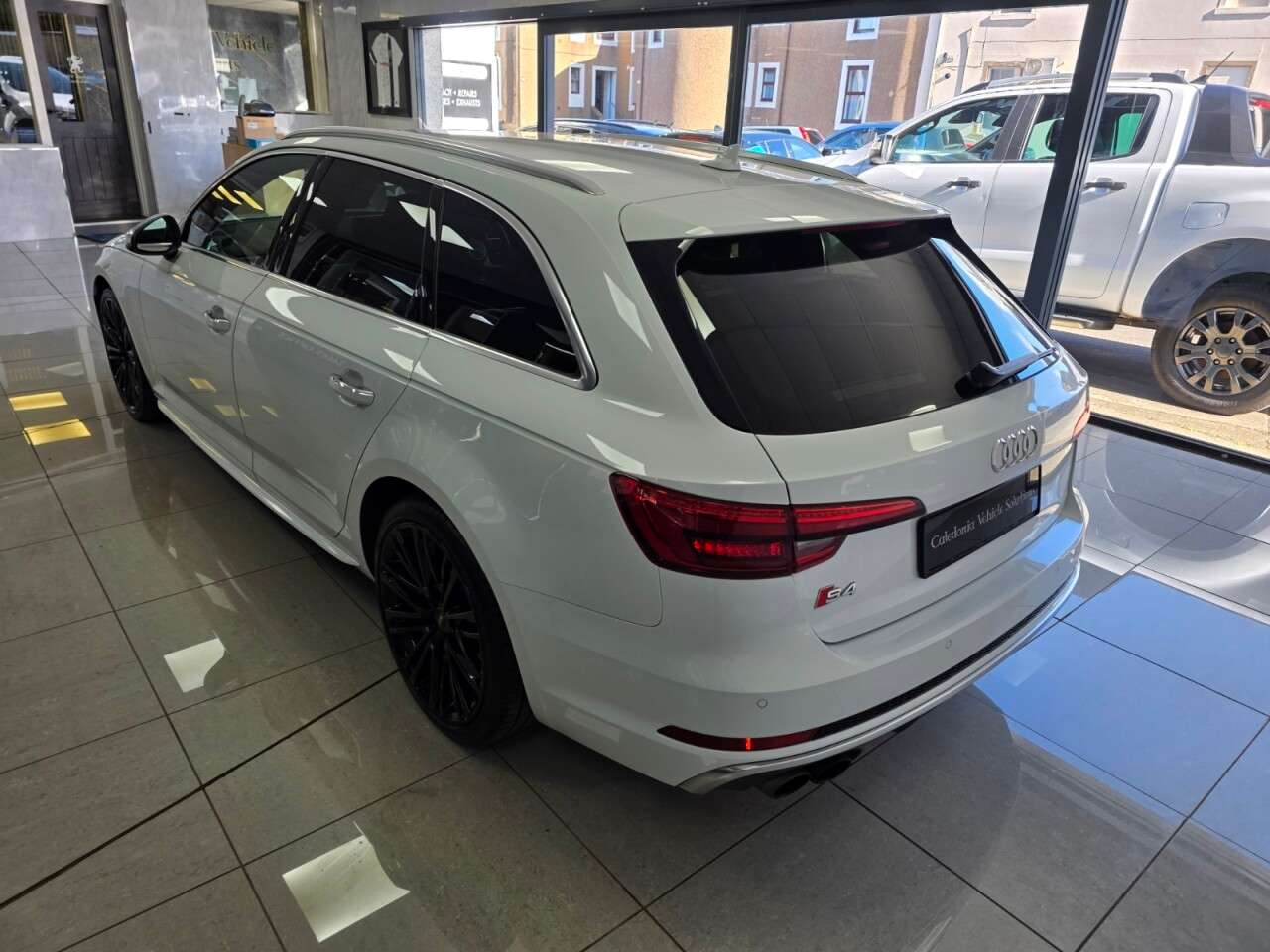 2017 AUDI A4 2017 AUDI A4