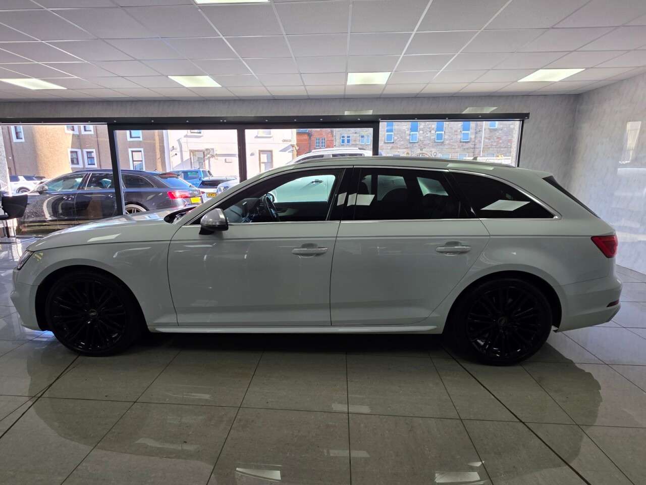 2017 AUDI A4 2017 AUDI A4