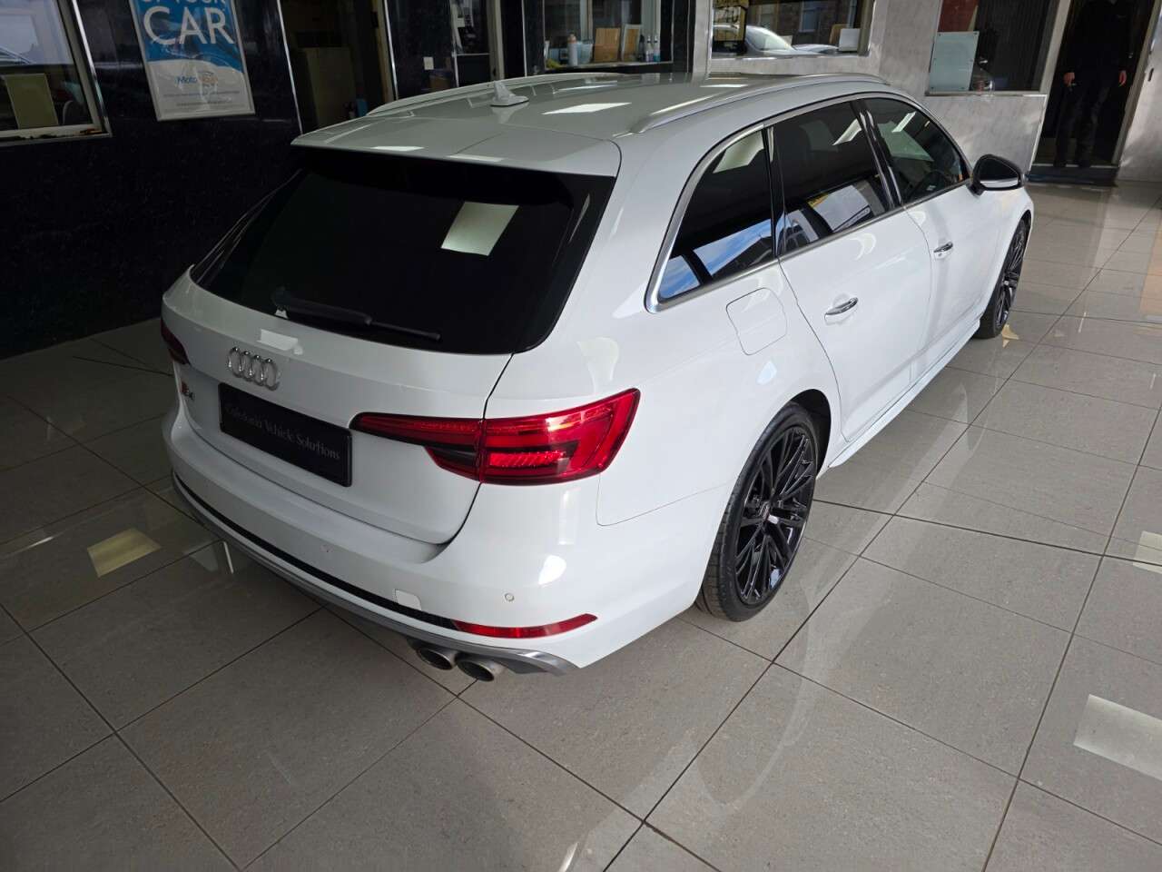 2017 AUDI A4 2017 AUDI A4