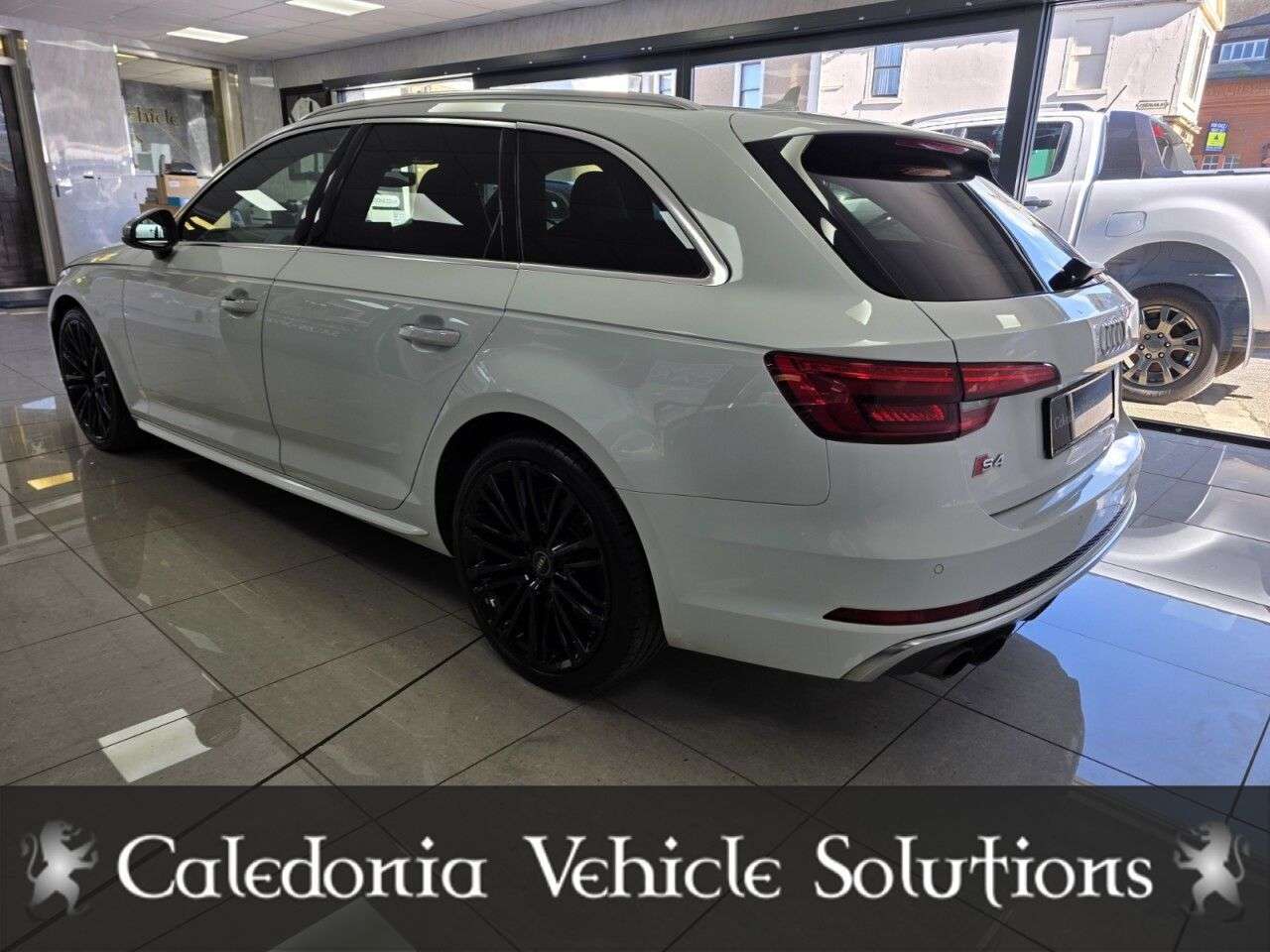 2017 AUDI A4 2017 AUDI A4