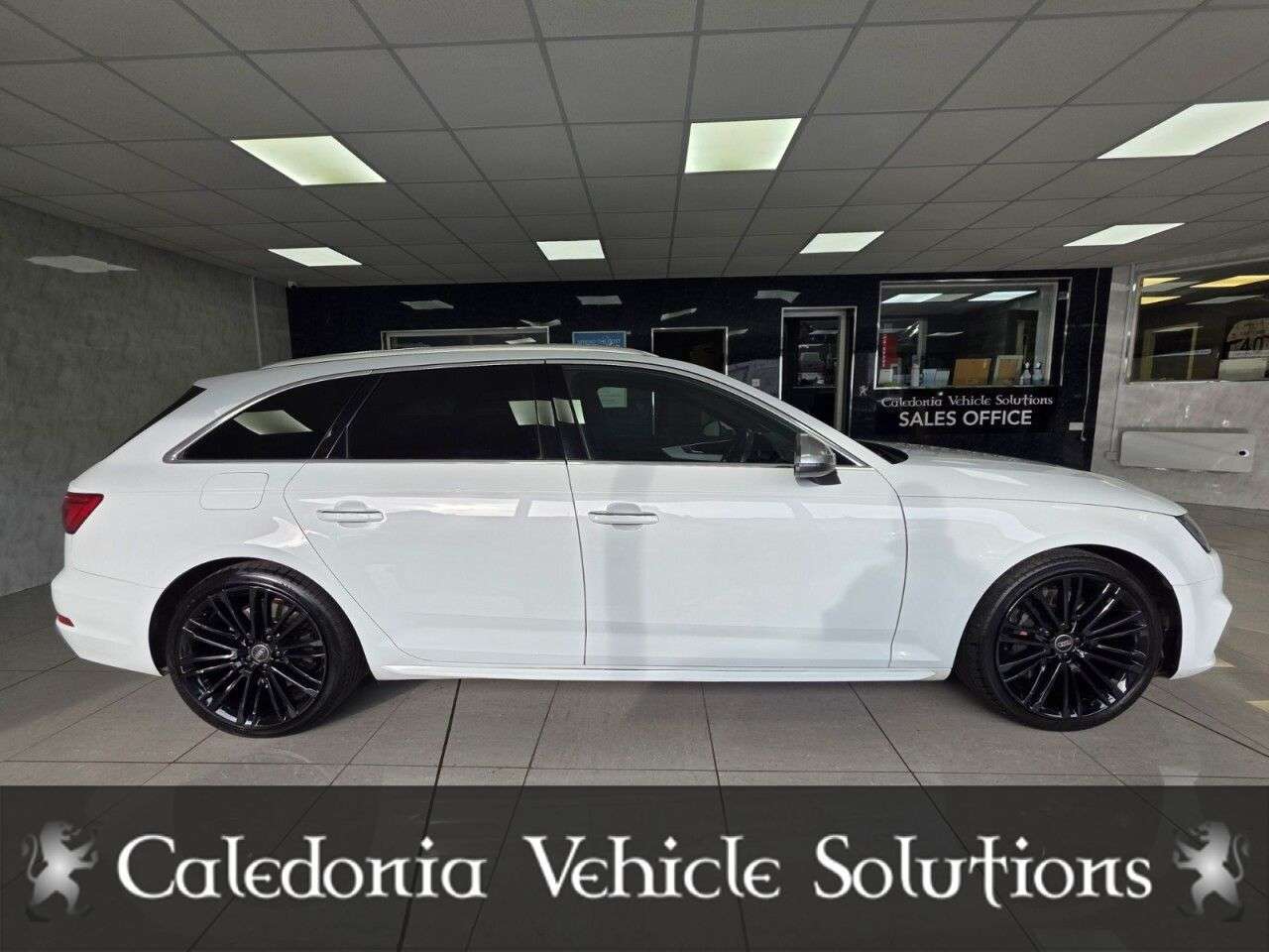 2017 AUDI A4 2017 AUDI A4