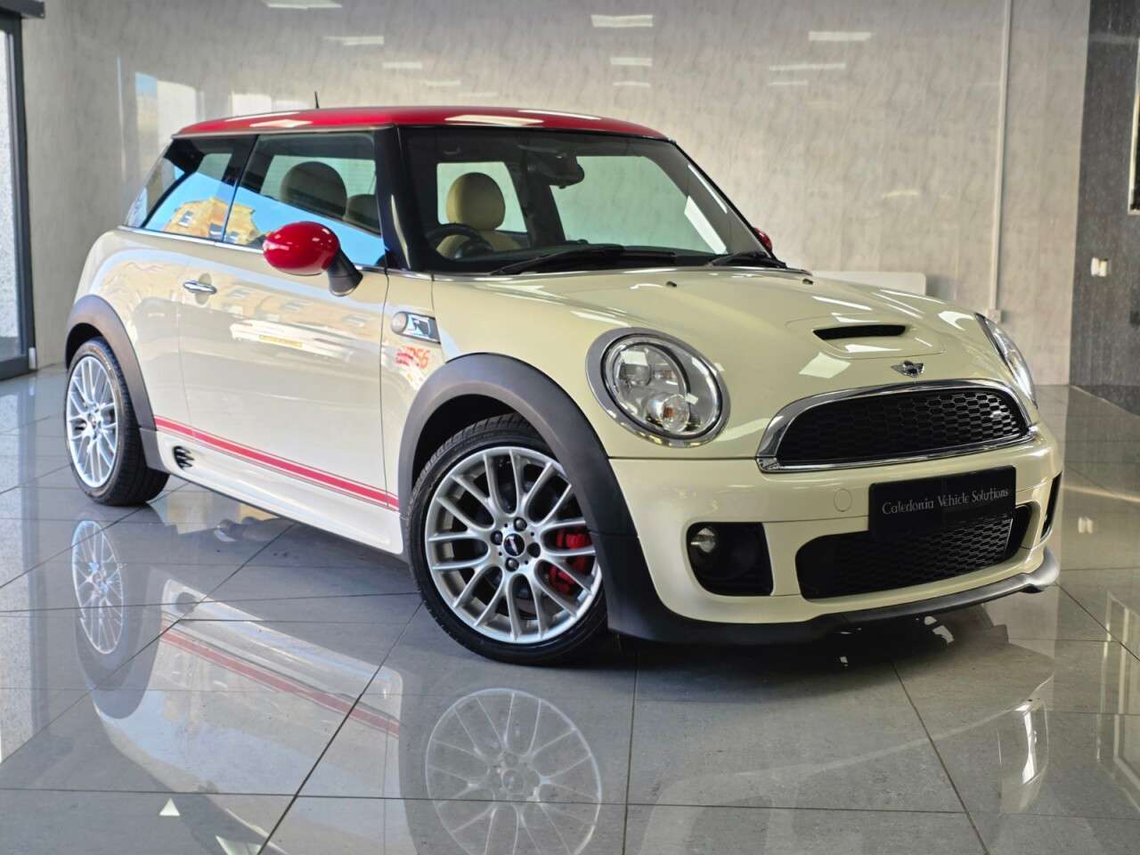 A 2012 MINI HATCH 1.6 Cooper S Hatchback 3dr Petrol Manual Euro 5 (s/s) (184 ps) 12 MONTHS MO A 2012 MINI HATCH 1.6 Cooper S Hatchback 3dr Petrol Manual Euro 5 (s/s) (184 ps) 12 MONTHS MO