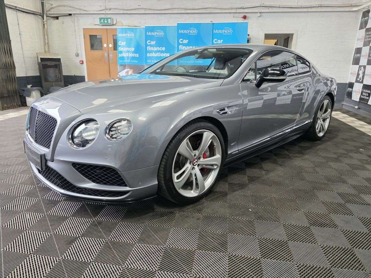 A 2016 BENTLEY CONTINENTAL 4.0 V8 GT S Coupe 2dr Petrol Auto 4WD Euro 6 (528 ps) A 2016 BENTLEY CONTINENTAL 4.0 V8 GT S Coupe 2dr Petrol Auto 4WD Euro 6 (528 ps)