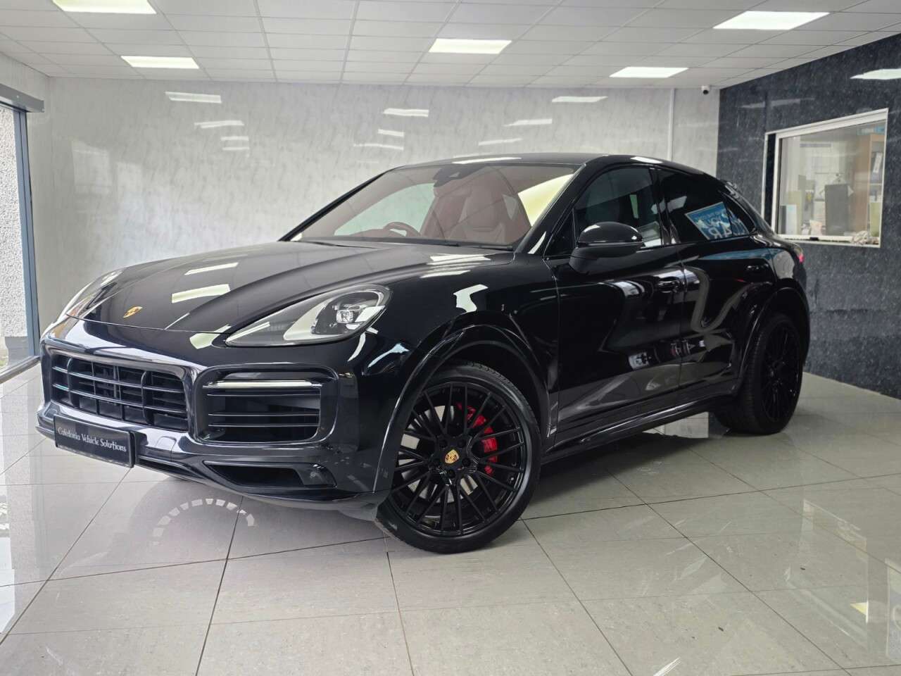 A 2019 PORSCHE CAYENNE 2.9T V6 S Coupe 5dr Petrol TiptronicS 4WD Euro 6 (s/s) (440 ps) A 2019 PORSCHE CAYENNE 2.9T V6 S Coupe 5dr Petrol TiptronicS 4WD Euro 6 (s/s) (440 ps)
