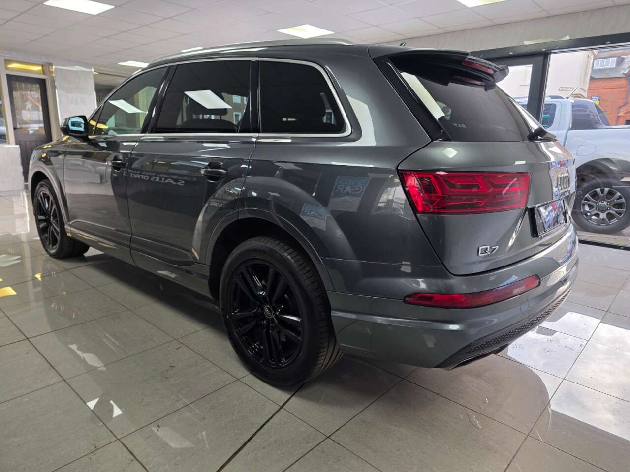 2017 AUDI Q7 2017 AUDI Q7