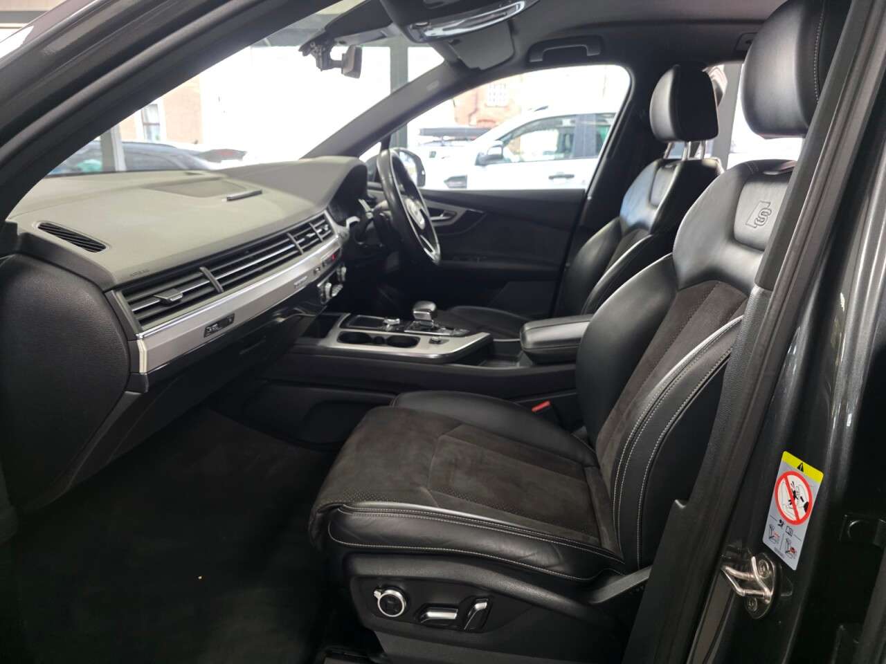 2017 AUDI Q7 2017 AUDI Q7