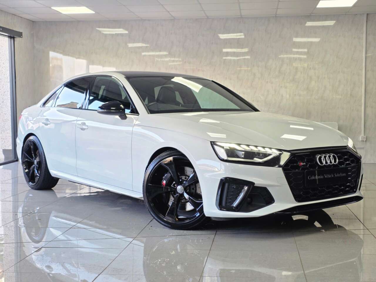 A 2020 AUDI S4 3.0 TDI V6 Black Edition Saloon 4dr Diesel Tiptronic quattro Euro 6 (s/s) ( A 2020 AUDI S4 3.0 TDI V6 Black Edition Saloon 4dr Diesel Tiptronic quattro Euro 6 (s/s) (